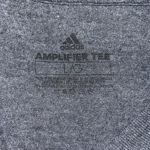 grey adidas tshirt - Picture 2 of 2